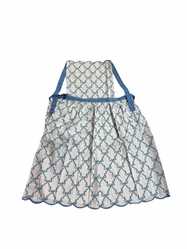 Apron Bows