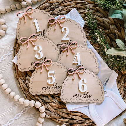 Wooden Monthly Milestone Set - Dainty Bows