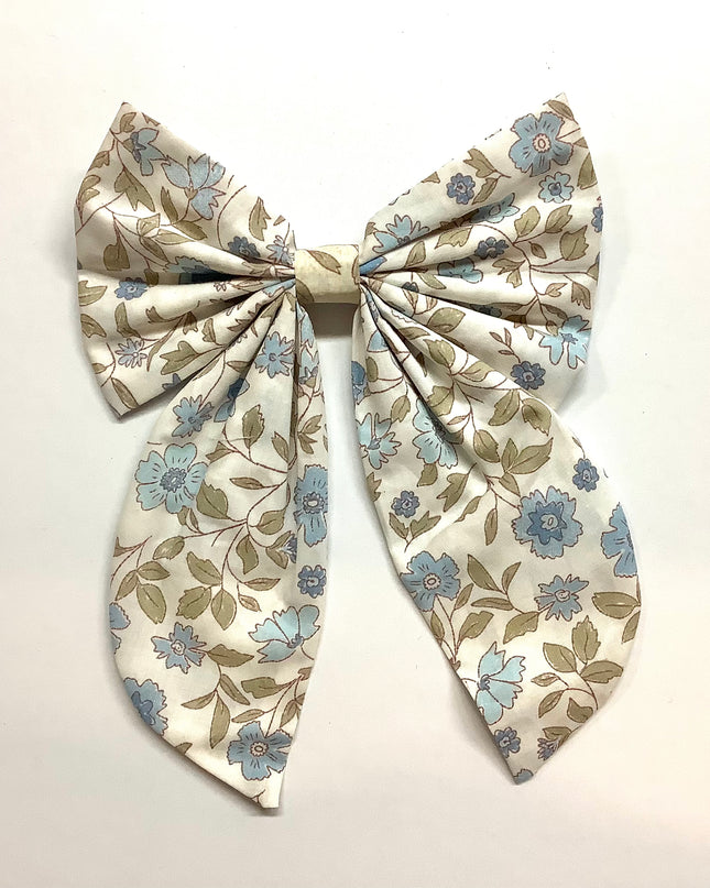 Everly Bow Blue Garden