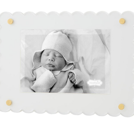 Scallop Acrylic Frame