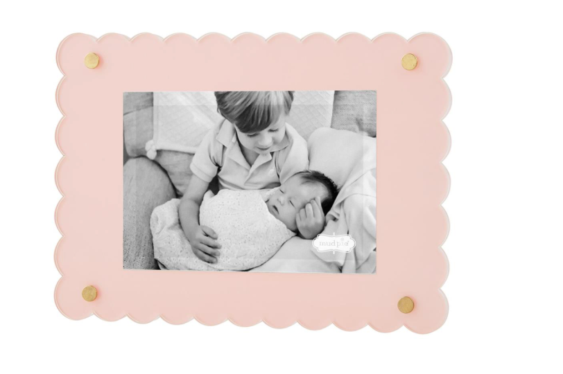 Scallop Acrylic Frame